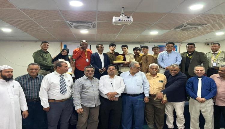 مدارس عدن تختتم منافساتها العلمية بإشراقة تربوية نوعية
