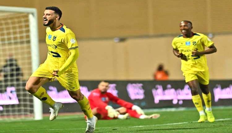 بقيادة السومة.. الحزم يقلب الطاولة على الأخدود في دوري روشن السعودي
