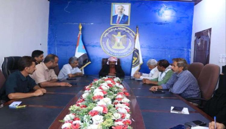 انتقالي شبوة يطالب بلجنة مستقلة لمحاسبة المتورطين في استهداف متظاهري يوم الشهيد