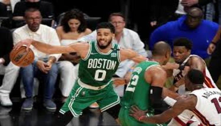 شباب أمريكا يتألقون في 12 دقيقة ويقهرون المخضرمين