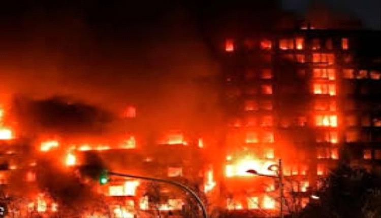 حريق مأساوي قرب برشلونة يودي بحياة خمسة شبان