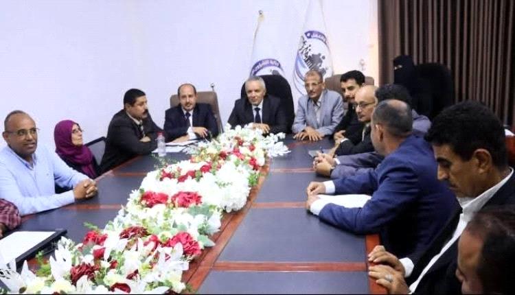 اليافعي يضع خارطة أولويات لتعزيز العمل الاجتماعي في عدن