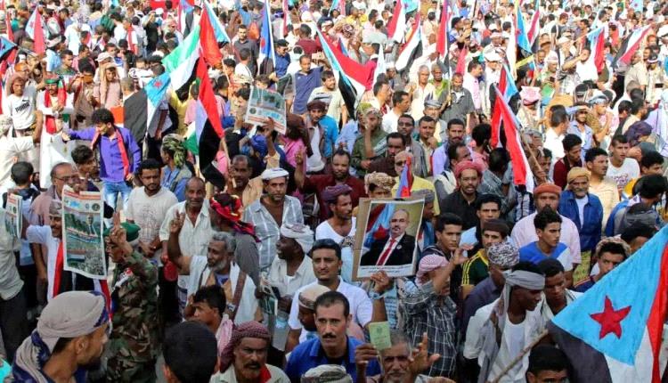 طوفان شعبي جنوبي.. مليونيات من المهرة إلى باب المندب دعمًا للزبيدي