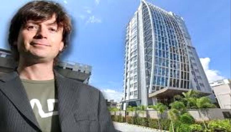 فاة أحد مؤسسي إسوس البريطانية للأزياء في تايلاند بعد سقوطه من شرفة