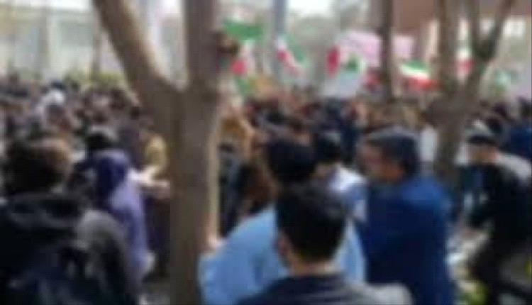 جامعات إيران.. احتجاجات متقابلة تعكس انقساماً سياسياً متصاعداً