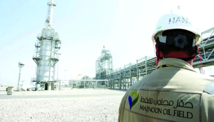 البصرة: عمال صينيون يحتجون على تأخر الرواتب في حقل مجنون