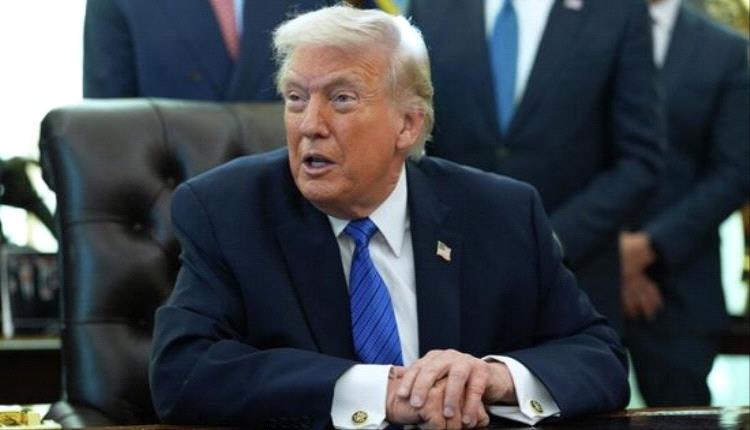 ترامب يجدد هجومه على المحكمة العليا ويتعهد بفرض رسوم أخرى