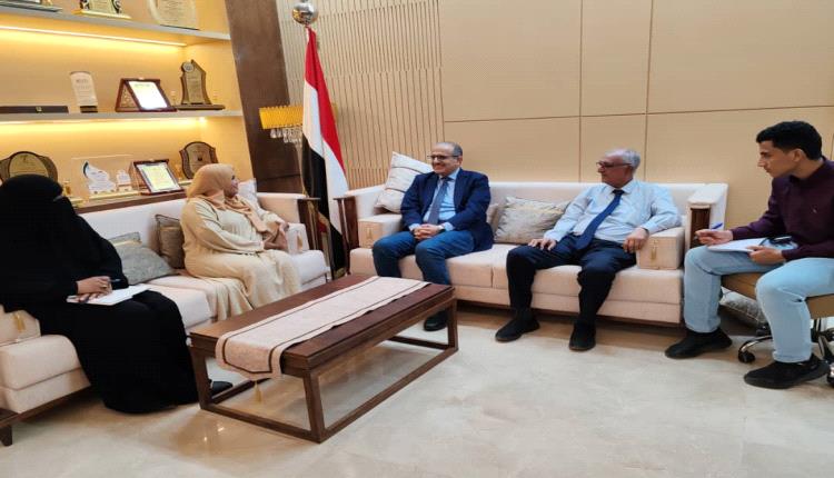 شراكة الصحة والمرأة.. عدن تطلق مسارًا مؤسسيًا لحماية الأم والطفل
