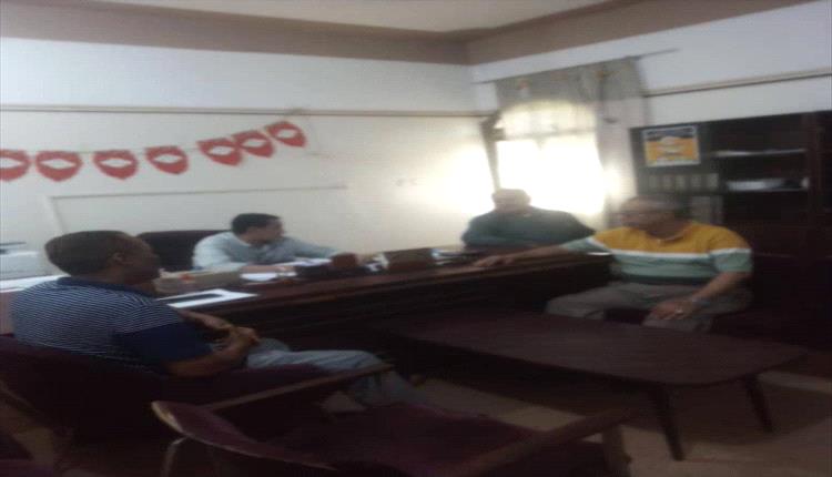 مدير صحة الشيخ عثمان يتفقد مستشفى الأمراض النفسية ويثمن جهود الإدارة الجديدة