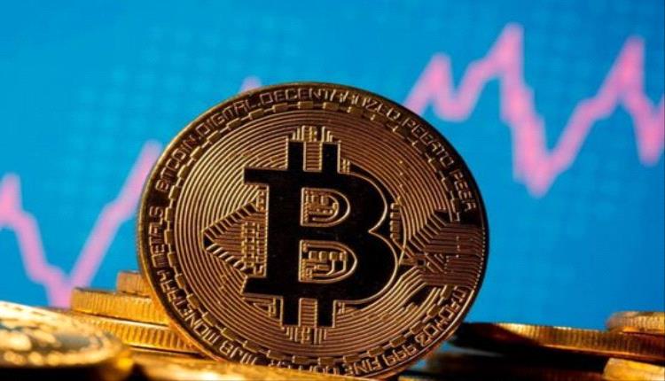 إنتيسا سان باولو يرفع رهانه على العملات المشفرة