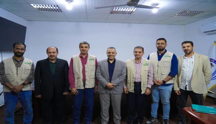 اليافعي يبحث مع المؤسسة الطبية الميدانية التحول من الإغاثة إلى التنمية المستدامة