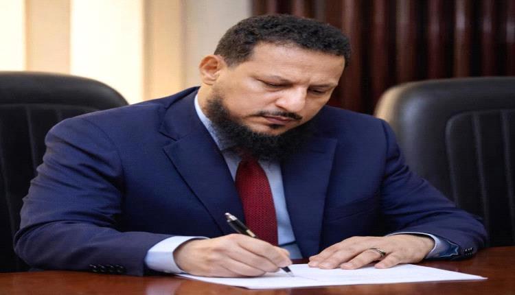 قرار مفصلي يهز المشهد.. عدن تشهد إعلاناً تاريخياً يعيد رسم ملامح المرحلة