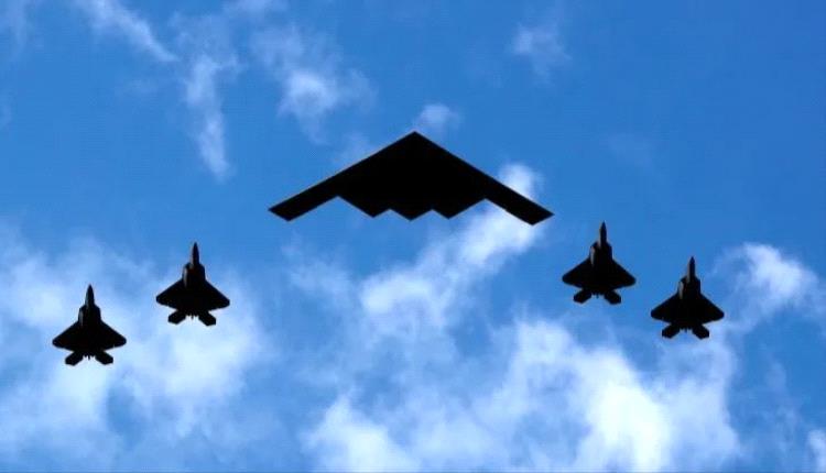 الذكاء الاصطناعي يتنبأ بموعد محتمل لضربة أميركية على إيران