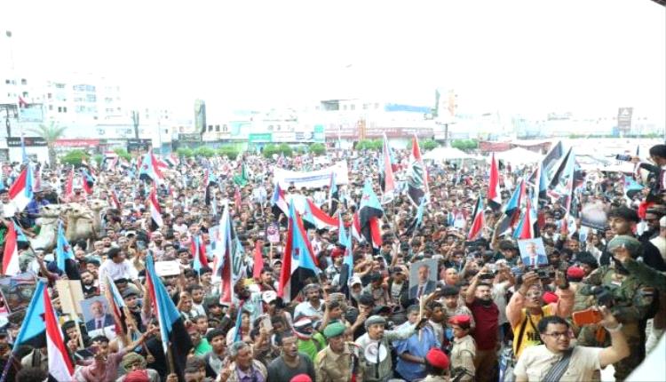 عدن تنتفض من جديد.. مليونية الثبات ترسم ملامح المرحلة وتؤكد: الجنوب كلمة لا تُكسر