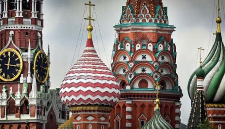 الكرملين يعلن خطط مفاوضات ثلاثية لأوكرانيا وسط ركود المواقف