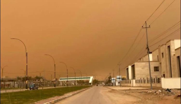 القائم تحت الغبار: عاصفة ترابية تحاصر السكان