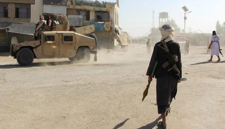 طالبان تطلق "انتقامية" على طول ديورند بعد هجمات باكستانية