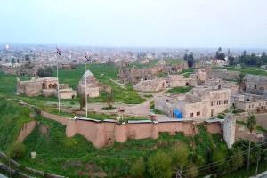 تهشيم سيارة مديرة بكركوك بعد فصل طالب