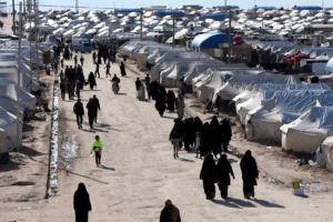 الهول ينهار: فرار جماعي بعد تفكيك أكبر مخيمات سوريا