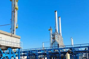 النفط يتراجع مع تمديد محادثات واشنطن وطهران النووية