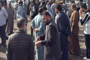 البصرة والديوانية تتظاهران ضد خفض أجور التموين وتأخير الرواتب