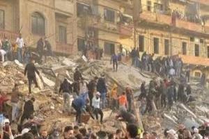 انهيار مبنى سكني في طرابلس اللبنانية ومحاصرون تحت الأنقاض