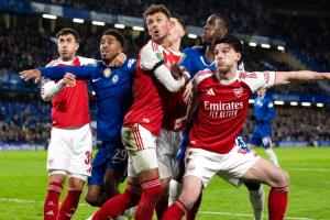 بالمر على الدكة.. تشيلسي يواجه آرسنال بتشكيل دفاعي بحت
