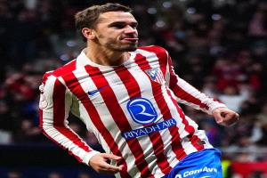 أتلتيكو مدريد يكتسح برشلونة برباعية نظيفة في ذهاب نصف نهائي كأس الملك