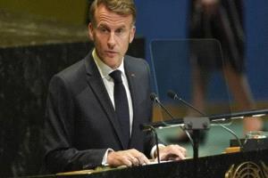 ماكرون يواجه واشنطن دبلوماسياً.. مطالب أوروبية برفع العقوبات عن المسؤولين