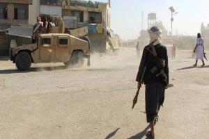 طالبان تطلق "انتقامية" على طول ديورند بعد هجمات باكستانية