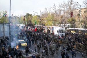 المعارضة الإيرانية تقول إن طهران استعانت بميليشيات بينها حوثيون لقمع الاحتجاجات