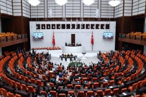 تركيا تحذر: العالم متعدد الأقطاب وإيران هدف محتمل للصراعات