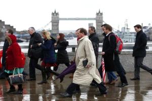 كونفرس تواجه هزة مبيعات.. تحوّل الموظفين للعمل عن بُعد قبل تسريح واسع