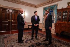 تنسيق استراتيجي موسّع.. أبوظبي وواشنطن تدفعان نحو استقرار المنطقة