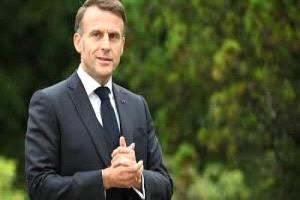 ماكرون يدعو لسندات أوروبية مشتركة لمواجهة هيمنة الدولار