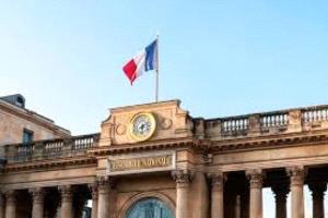 فرنسا تعتمد موازنة 2026 بعد عامين من التفاوض