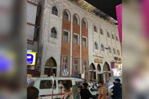 سقوط مميت من أعلى مسجد في عدن ينهي حياة عامل خلال أعمال تركيب طاقة شمسية