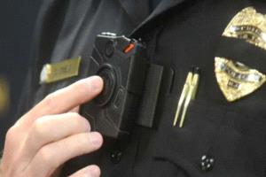 كاميرات على الصدور… الأمن الداخلي الأمريكي يفرض الشفافية على ضباطه