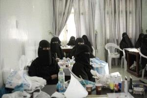 انطلاق دورة تدريبية للرسم على القماش ضمن مشروع «ألوان سقطرى»