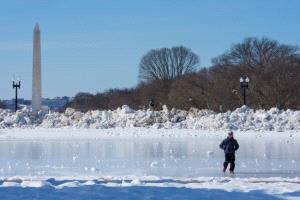 الولايات المتحدة تحتجّ بطقس قاتل: 90 ضحية للعاصفة الجليدية