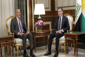 نيجيرفان بارزاني يهدئ التوترات بدعم أميركي