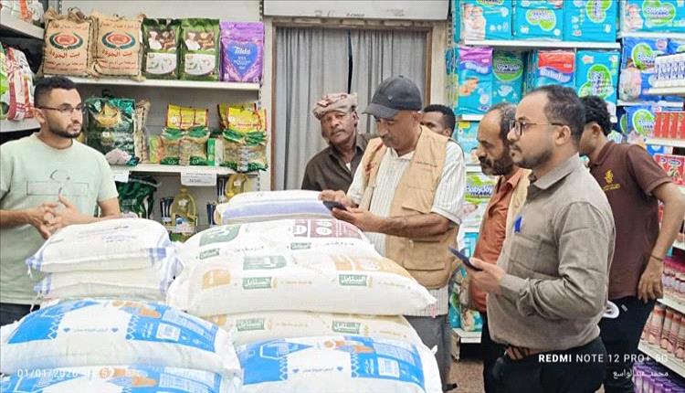 الشيخ عثمان تشدد الرقابة وتلزم الأسواق بالتسعيرة الرسمية