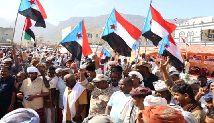 جماهير سقطرى تثمن صمود القوات الجنوبية وتؤكد رفض التنازل عن الأرض