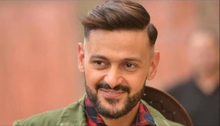 رامز جلال يؤدي مناسك العُمرة ويكشف عن مفاجأة برنامجه الجديد