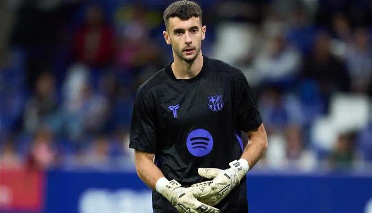 ديربي كتالونيا يتحول إلى حلبة حرب.. إسبانيول يحمي حارس برشلونة من جماهير غاضبة