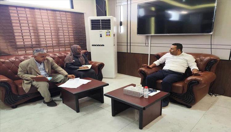 الوليدي ومنظمة الصحة العالمية يعززان الشراكة لتلبية الاحتياجات الصحية الطارئة في المحافظات الشرقية