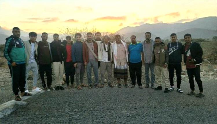 الهدار حفيظ يودع بعثة شباب البيضاء ويحتفي بالوفاء الرياضي