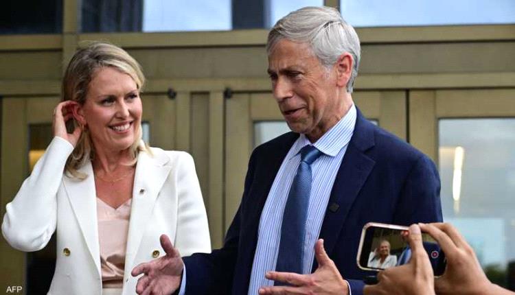 دافع عن مؤسس "ويكيليكس".. من هو محامي مادورو؟