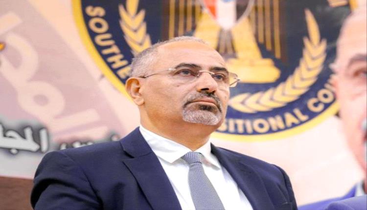 الزُبيدي يبقى في عدن: قيادة وسط شعبه لا تهرب من المسؤولية