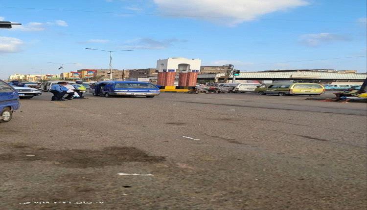 عدن تحت حراسة مشددة هدوء حذر وحركة طبيعية في الشوارع